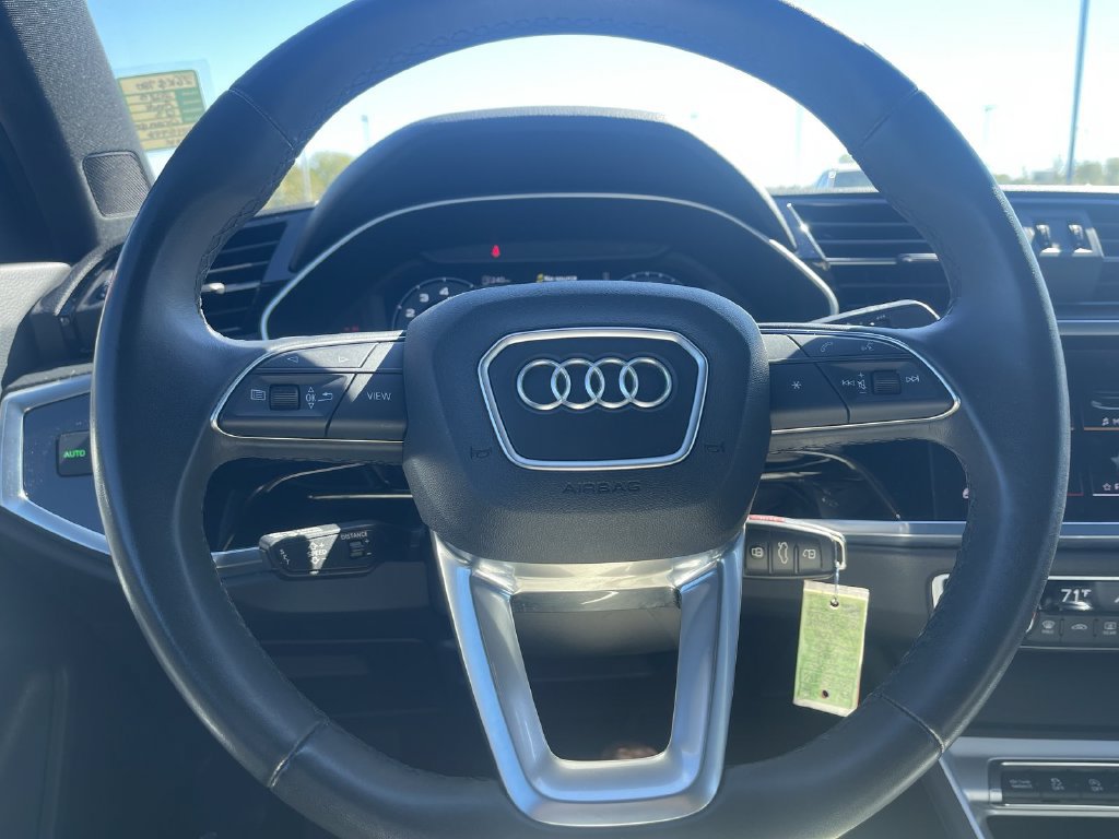 Used 2025 Audi Q3 2.0T Premium AWD/4WD image 19