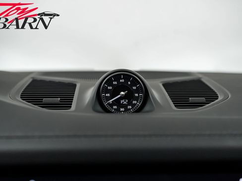 Used 2025 Porsche Cayenne GTS image 41