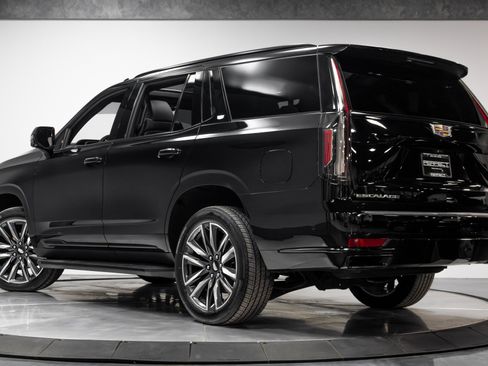 Used 2022 Cadillac Escalade Sport w/ Touring Package AWD/4WD image 49