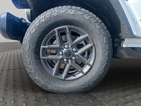 New 2026 Jeep Gladiator Sport image 34