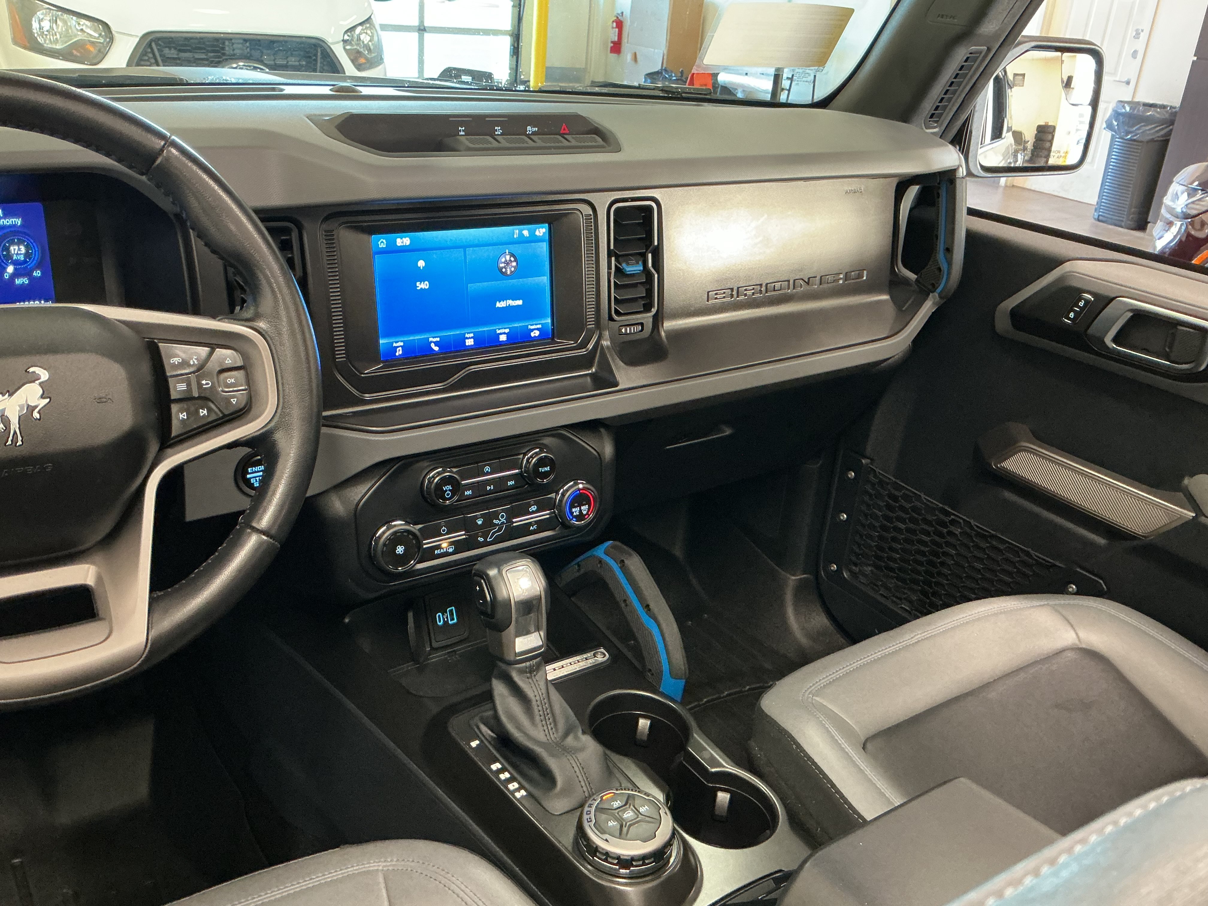 Used 2023 Ford Bronco Black Diamond AWD/4WD image 13