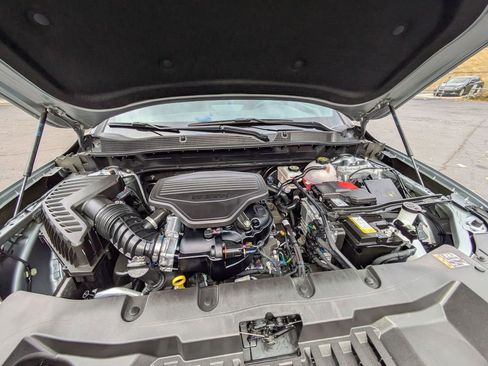 Used 2025 Chevrolet Blazer RS image 31