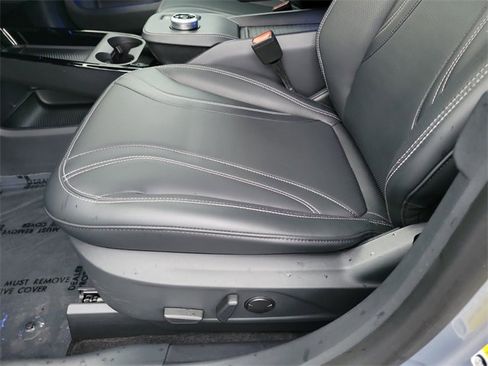 Used 2022 Ford Mustang Mach-E Premium image 16