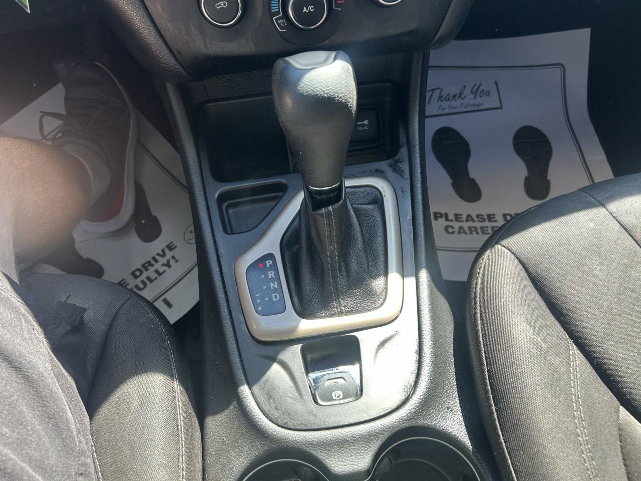 Used 2014 Jeep Cherokee Sport FWD image 25