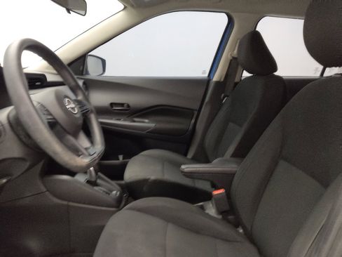 Used 2023 Nissan Kicks S FWD image 17