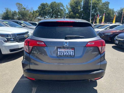 Used 2016 Honda HR-V LX image 5