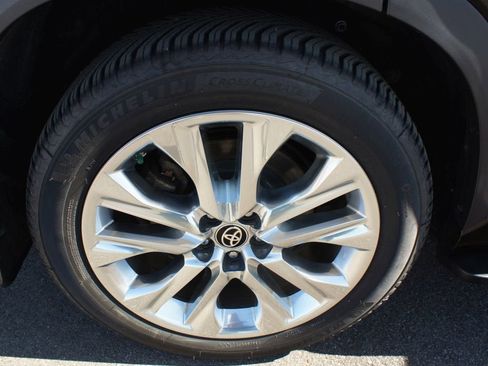 Used 2022 Toyota Highlander Limited image 27