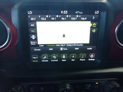 Used 2021 Jeep Gladiator Rubicon image 14