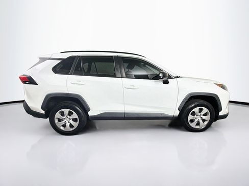 Used 2019 Toyota RAV4 LE w/ Carpet Mat Package FWD image 10