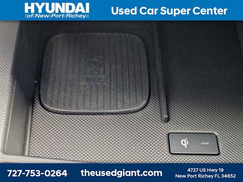 Used 2024 Hyundai Elantra Limited image 28