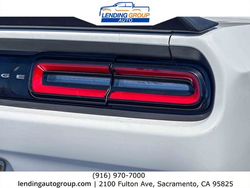 Used 2019 Dodge Challenger R/T Scat Pack w/ Driver Convenience Group RWD image 8