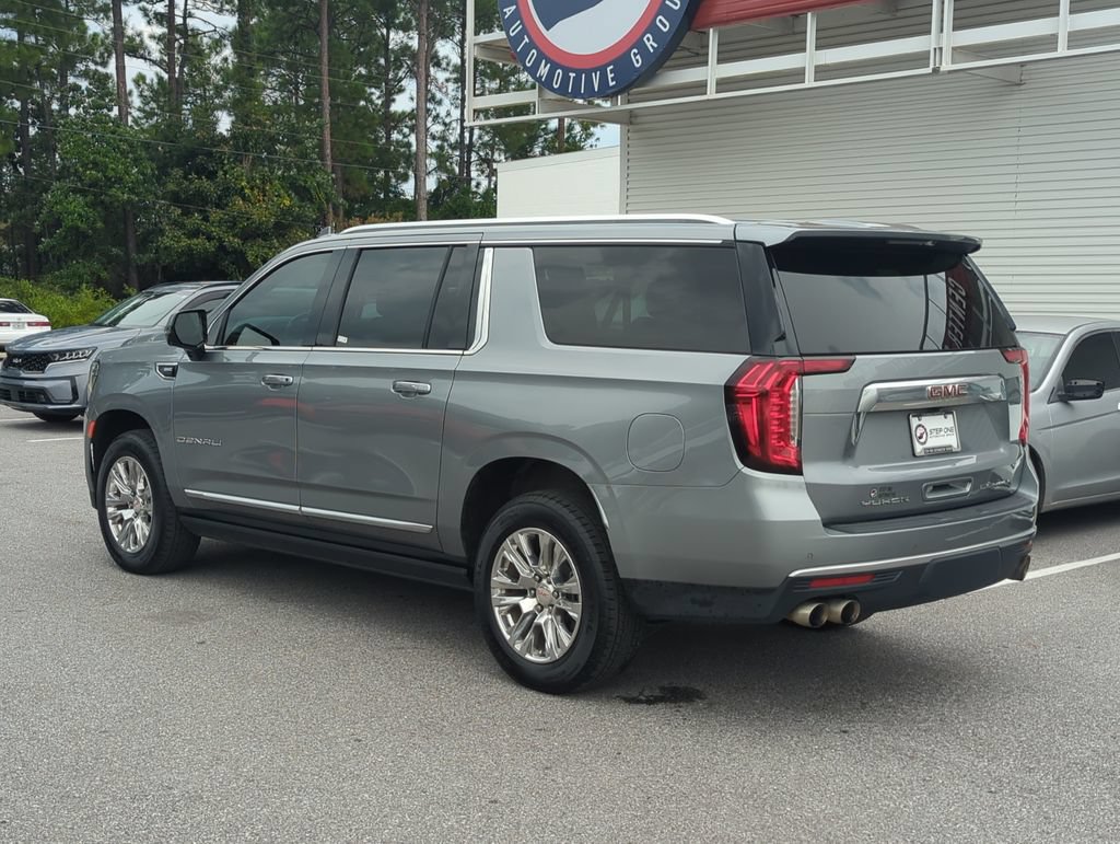Used 2023 GMC Yukon XL Denali AWD/4WD image 4