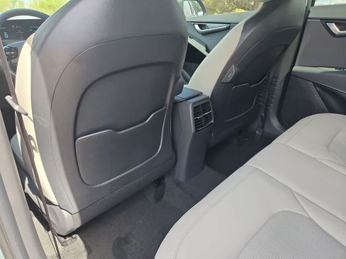 New 2026 Kia Niro EX FWD image 19