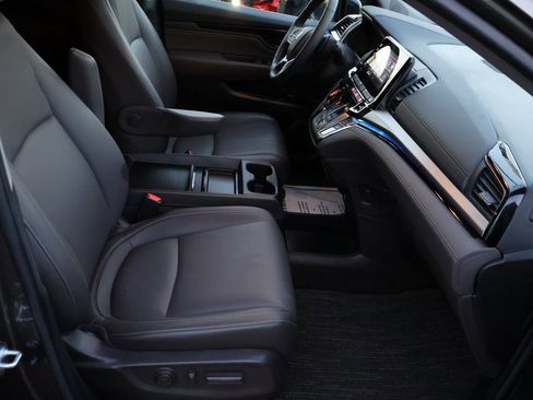 Used 2022 Honda Odyssey Touring image 11