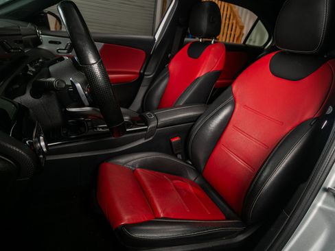 Used 2019 Mercedes-Benz A 220 4MATIC w/ AMG Line image 4