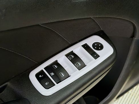 Used 2022 Dodge Charger R/T w/ Blacktop Package image 16