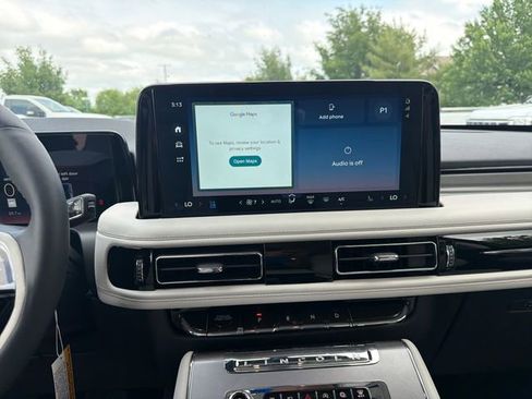 New 2026 Lincoln Aviator AWD image 19