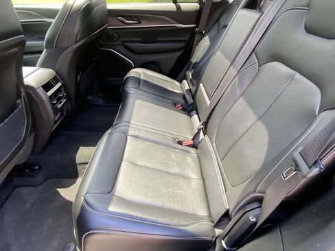 Used 2024 Jeep Grand Cherokee Limited 4xe image 9