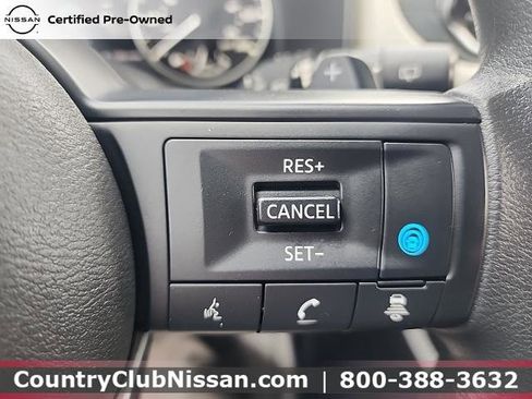 Certified 2024 Nissan Rogue SV image 18