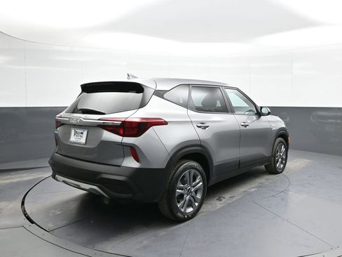 Certified 2023 Kia Seltos LX image 6