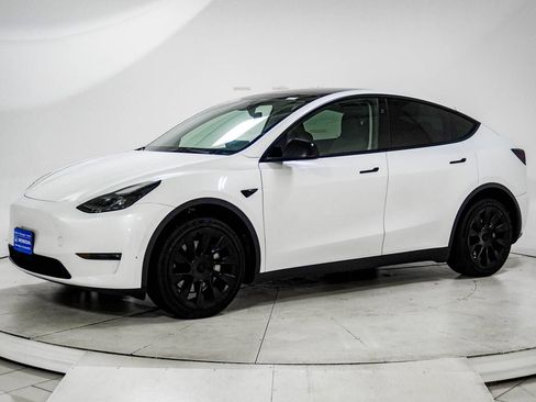 Used 2023 Tesla Model Y Long Range AWD/4WD image 3