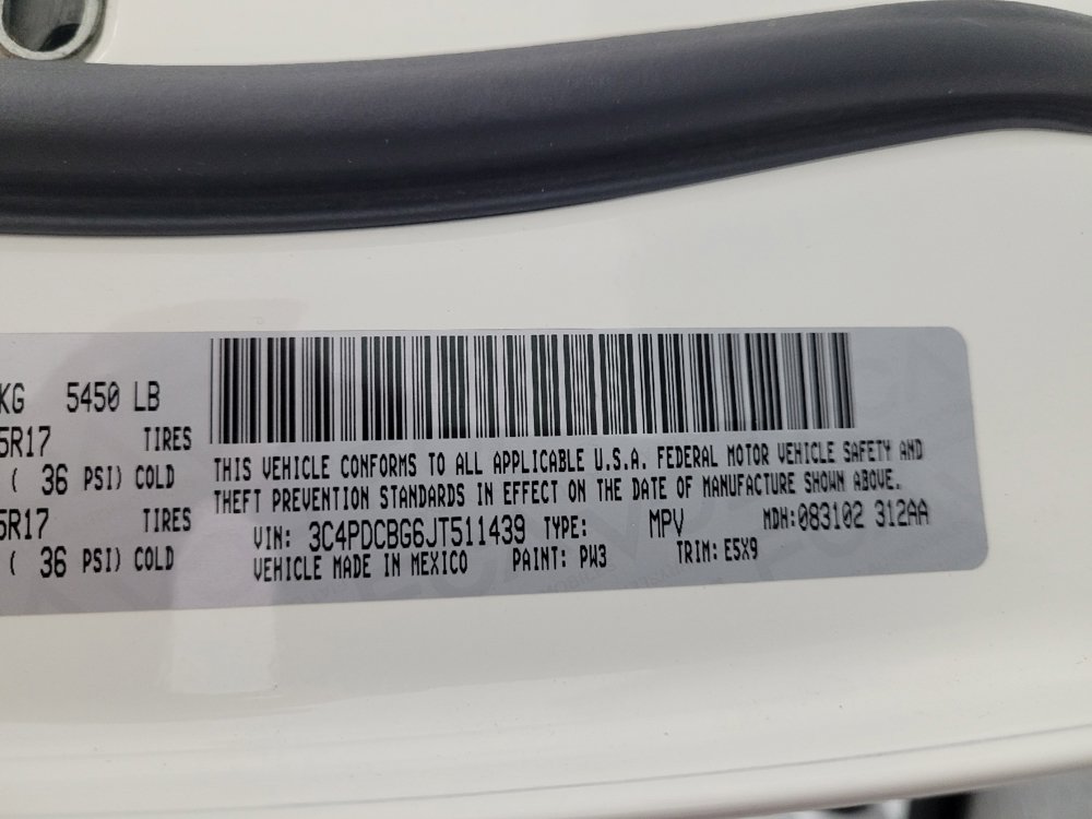 Used 2018 Dodge Journey SXT w/ Connectivity Group FWD image 33