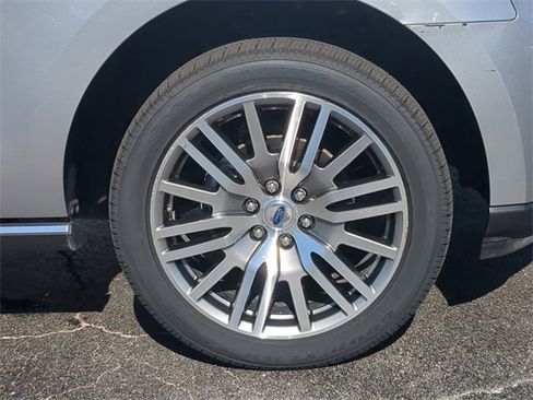 Used 2024 Ford Expedition Max Limited image 11