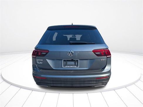 Used 2019 Volkswagen Tiguan SE image 4