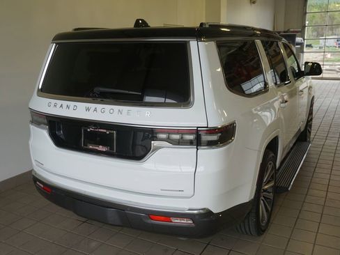 Used 2022 Jeep Grand Wagoneer Series II w/ Convenience Group III AWD/4WD image 17