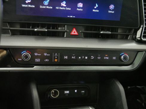 Certified 2023 Kia Sportage SX image 24