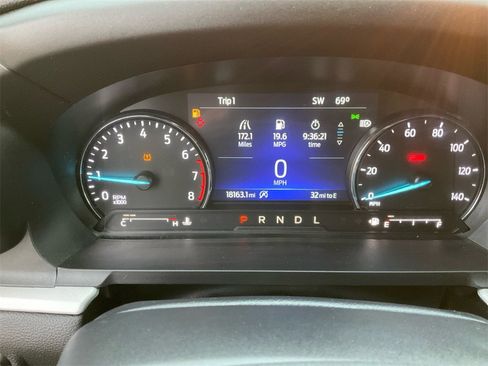 Used 2023 Ford Explorer XLT image 20