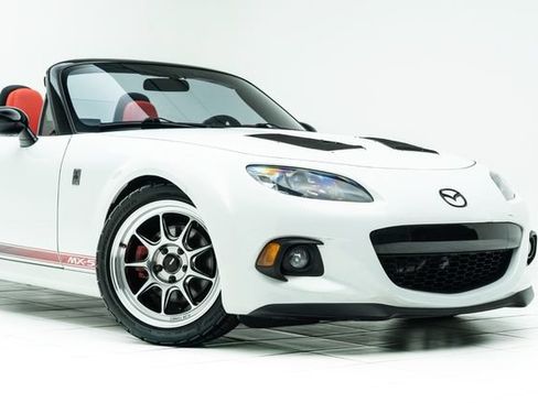 Used 2015 MAZDA MX-5 Miata Club RWD image 4