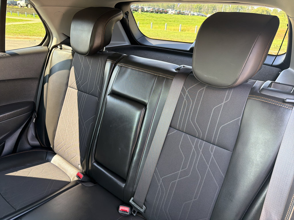 Used 2019 Chevrolet Trax LT w/ LT Convenience Package FWD image 32