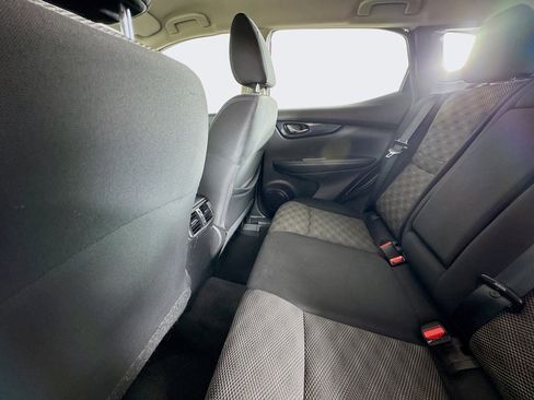 Used 2019 Nissan Rogue Sport SV w/ Technology Package image 24