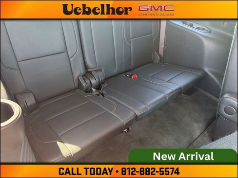 Used 2015 GMC Yukon SLT w/ HD Trailering Package AWD/4WD image 9