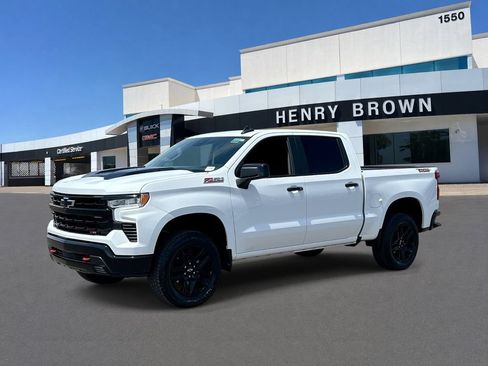 Used 2025 Chevrolet Silverado 1500 LT Trail Boss w/ Protection Package AWD/4WD image 1