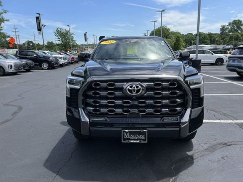 Used 2022 Toyota Tundra Platinum w/ Advanced Package AWD/4WD image 7