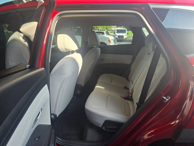Used 2025 Hyundai Tucson SEL FWD image 19
