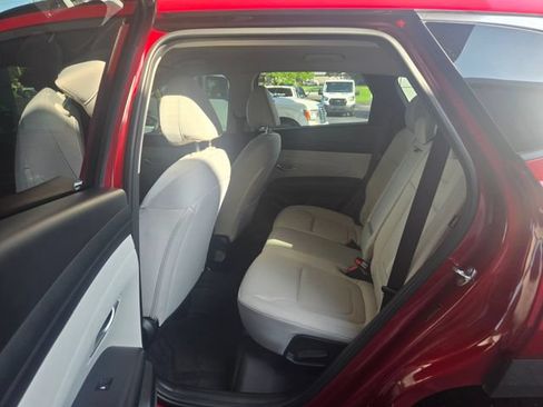 Used 2025 Hyundai Tucson SEL FWD image 19