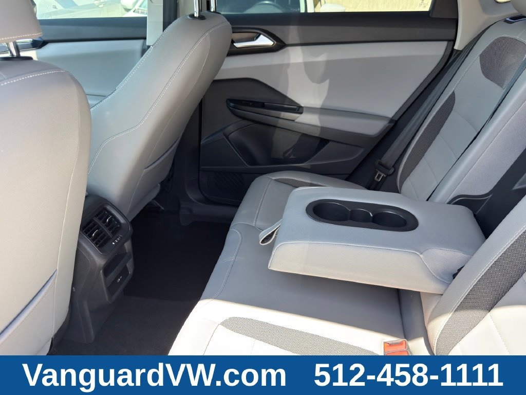 Used 2023 Volkswagen Taos SE FWD image 30