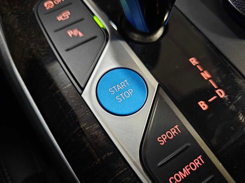 Used 2023 BMW i4 eDrive35 RWD image 32