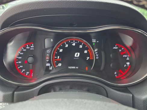 Used 2018 Dodge Durango SRT w/ Technology Group AWD/4WD image 20