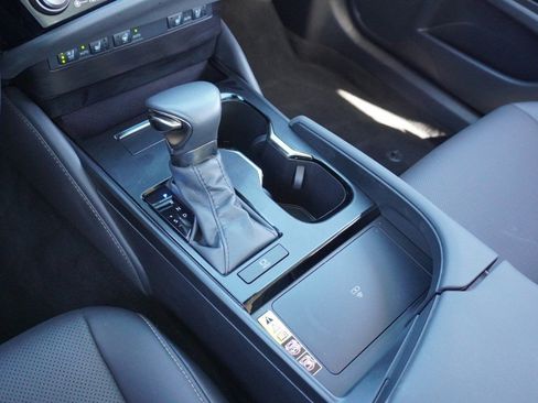 Certified 2024 Lexus ES 350 w/ Premium Package FWD image 19