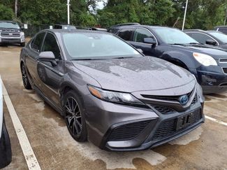 Certified 2021 Toyota Camry SE FWD video 1