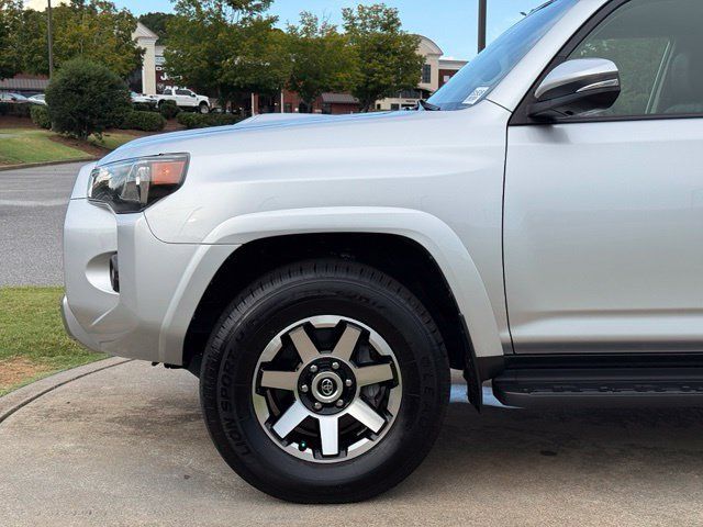 Used 2024 Toyota 4Runner TRD Off-Road Premium AWD/4WD image 12