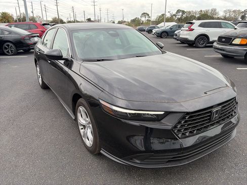 Certified 2025 Honda Accord LX image 1