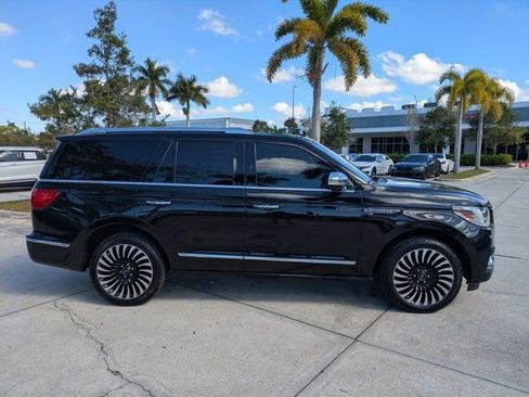 Used 2019 Lincoln Navigator Black Label image 3