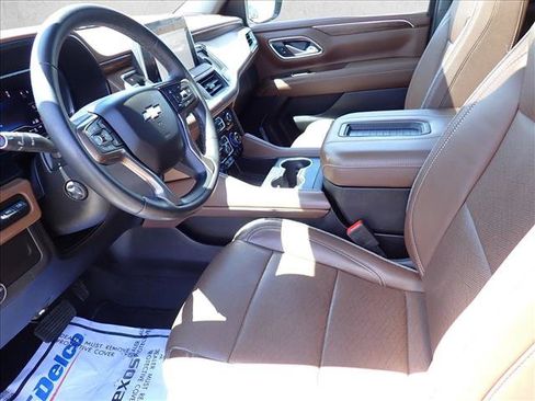 Used 2024 Chevrolet Tahoe High Country AWD/4WD image 14