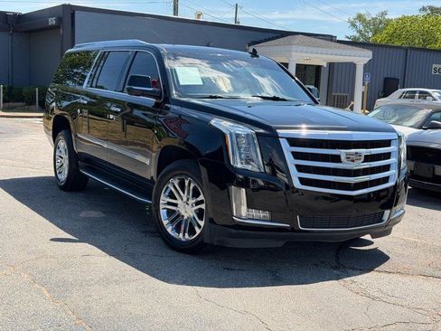 Used 2018 Cadillac Escalade ESV 2WD image 2