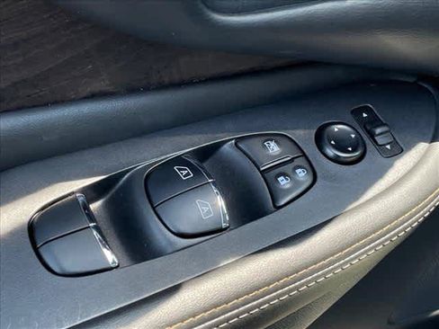 Certified 2023 Nissan Murano Platinum w/ Cargo Package FWD image 18